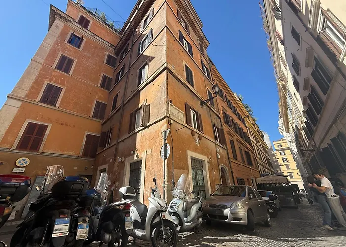 Bocaccio's - 2 Min From Trevi Fountain * Rome